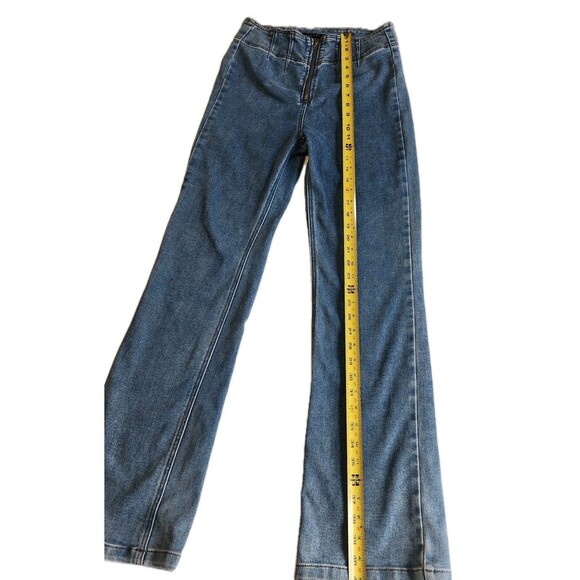 Charly Flare Light Wash Stretch Jean Size Sz 5 - Picture 2 of 11